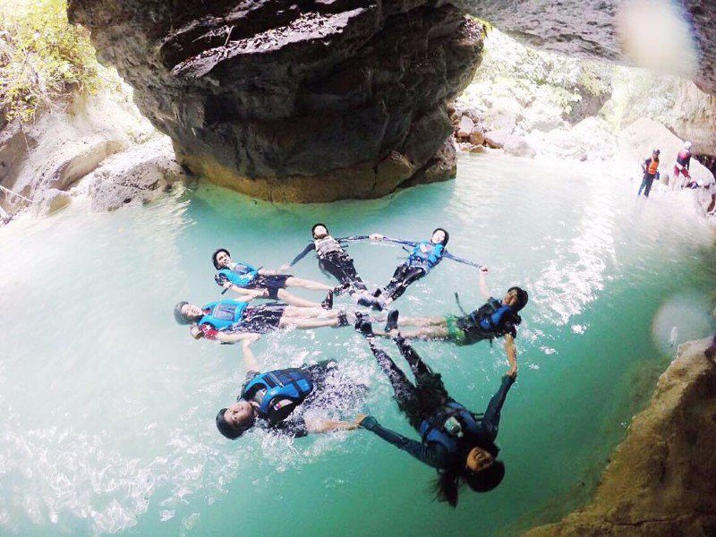 kawasan canyoneering