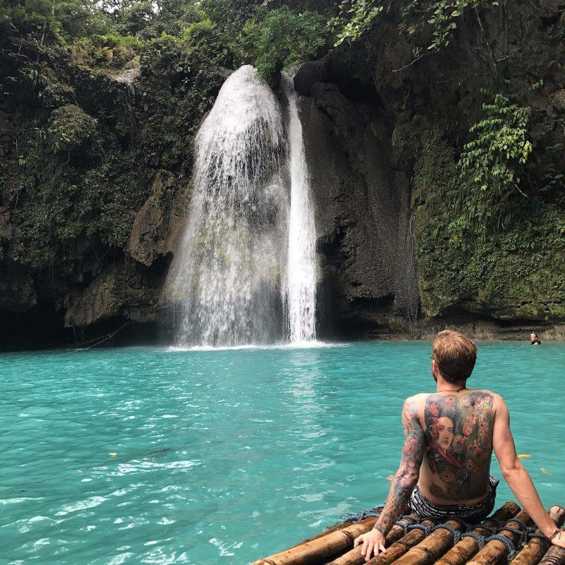 kawasan falls cebu