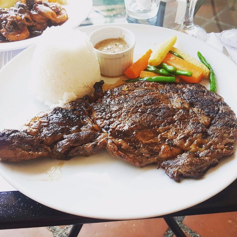 where to eat in tagaytay