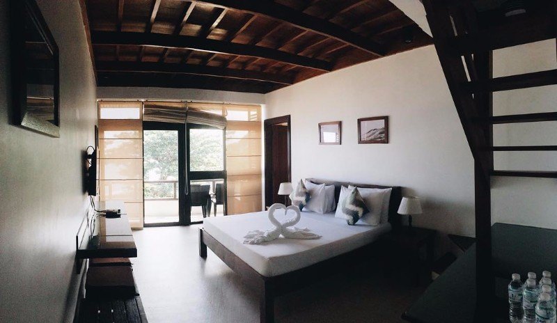 where to stay in la union