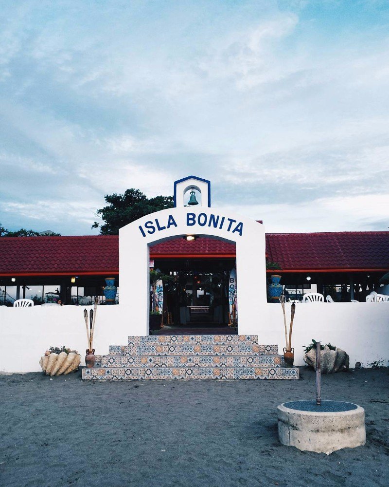 where to stay in la union